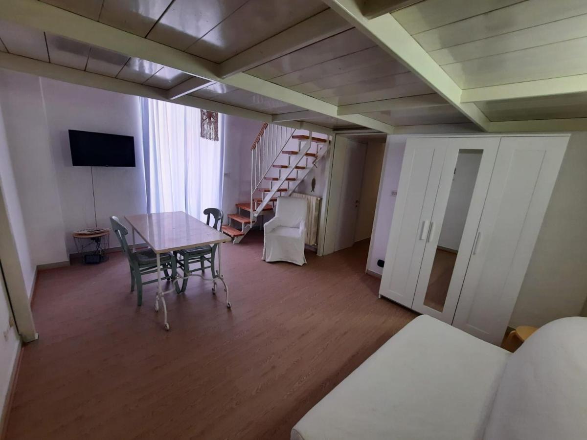 Dimora Almadia Bed and Breakfast Monopoli Exteriör bild